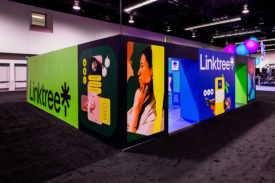 Nike Linktree branding